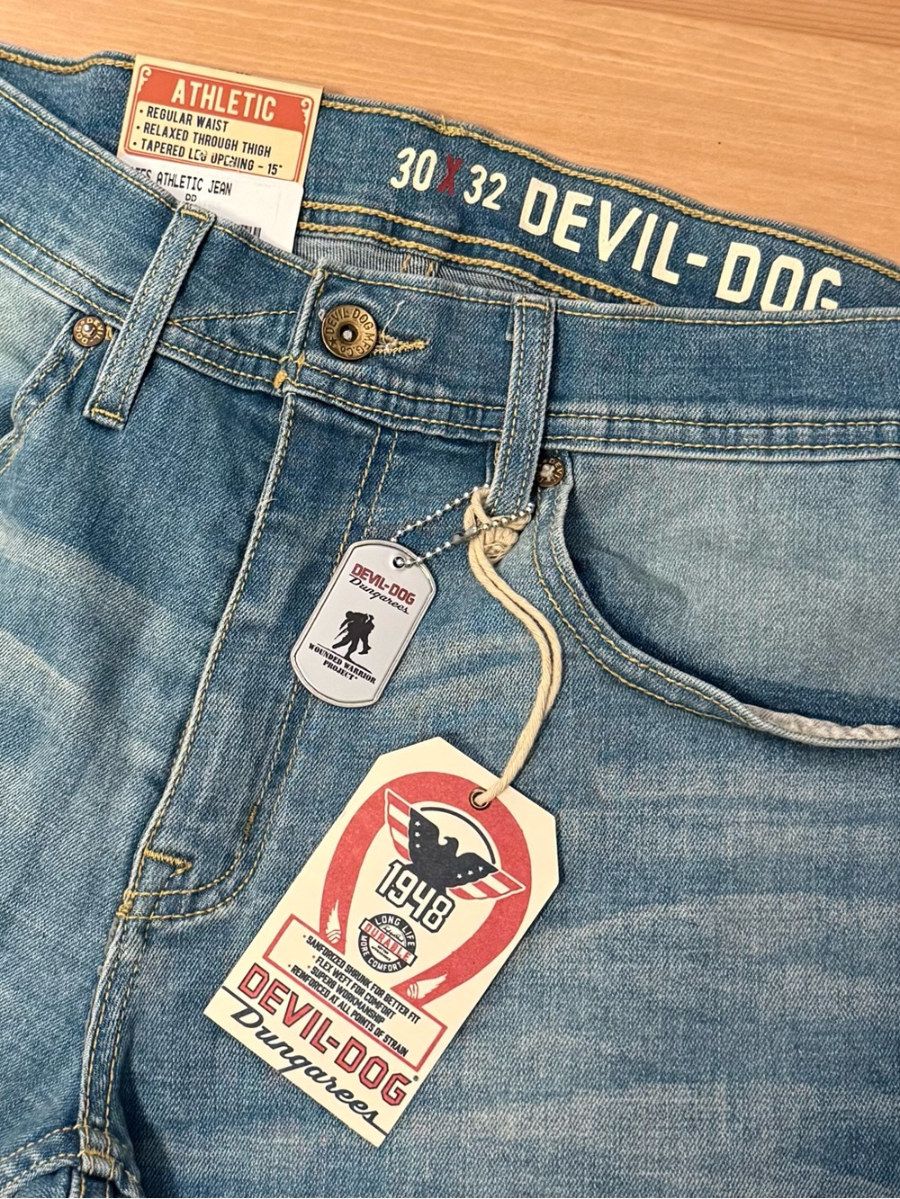NWT Devil-Dog Dungarees Athletic Tapered Jeans – 30 x 32